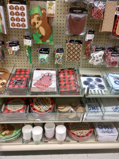 Craft Store «Hobby Lobby», reviews and photos, 2808 Business Center Dr, Pearland, TX 77584, USA
