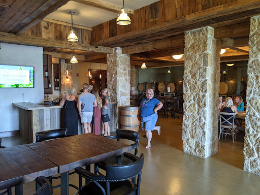 Vineyard «Laurentia Vineyard & Winery», reviews and photos, 4599 S Madison Rd, Madison, OH 44057, USA