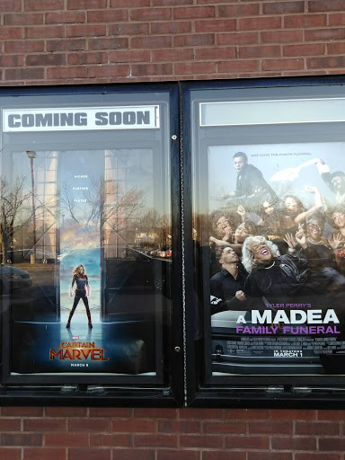 Movie Theater «Wehrenberg Theatres St. Charles Stadium 18 Cine», reviews and photos, 1830 S 1st Capitol Dr, St Charles, MO 63303, USA