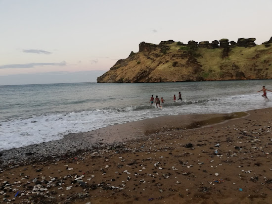 Ivoini Beach