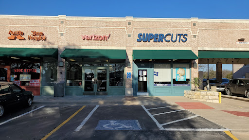 Cell Phone Store «Verizon Wireless Communications», reviews and photos, 3300 Bee Cave Rd #765, Austin, TX 78746, USA