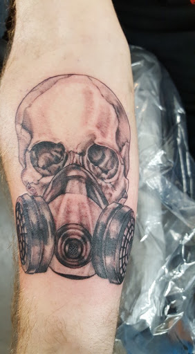 Tattoo Shop «Studio Ink Tattoos & Art Gallery», reviews and photos, 220 E Main St, Norman, OK 73069, USA