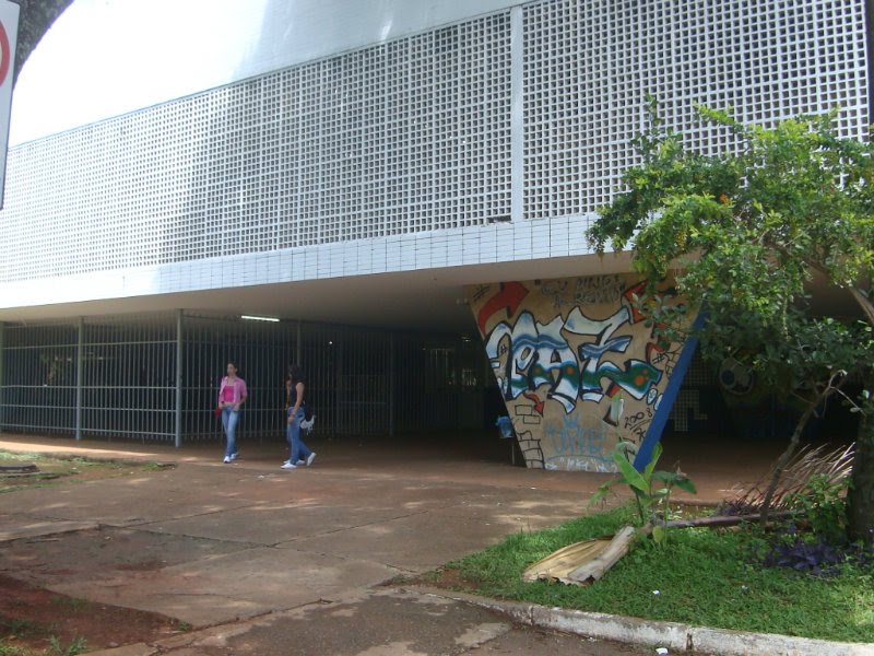 Centro de Ensino Médio Elefante Branco