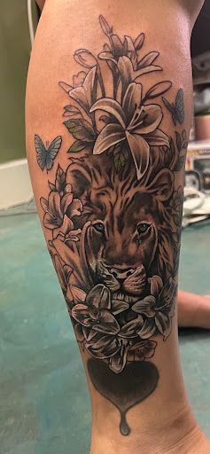 Explore kidney disease tattoo ideas, creative tattoo ideas in Bremen, available at Black Lantern Tattoo