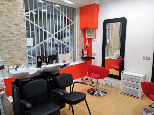 Peluquería Red Mirror en Valladolid, Valladolid