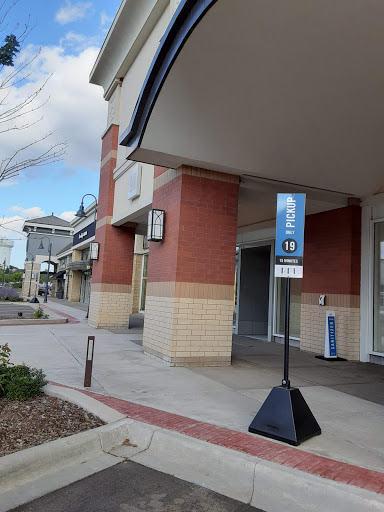 Shopping Mall «Woodbury Lakes», reviews and photos, 9020 Hudson Rd # 401, St Paul, MN 55125, USA