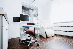 Medical Care Center Medic Center Nuremberg image