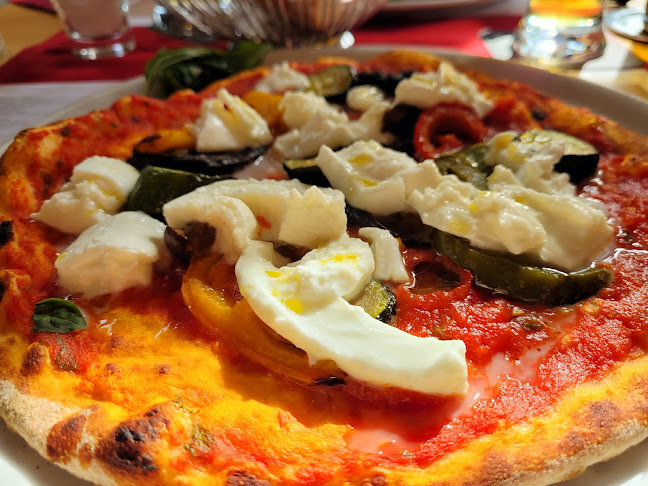 Rezensionen über Restaurant Pizzeria Merkur - Holzofenpizzeria in Biel - Restaurant