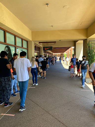 Shopping Mall «Woodburn Premium Outlets», reviews and photos, 1001 N Arney Rd, Woodburn, OR 97071, USA