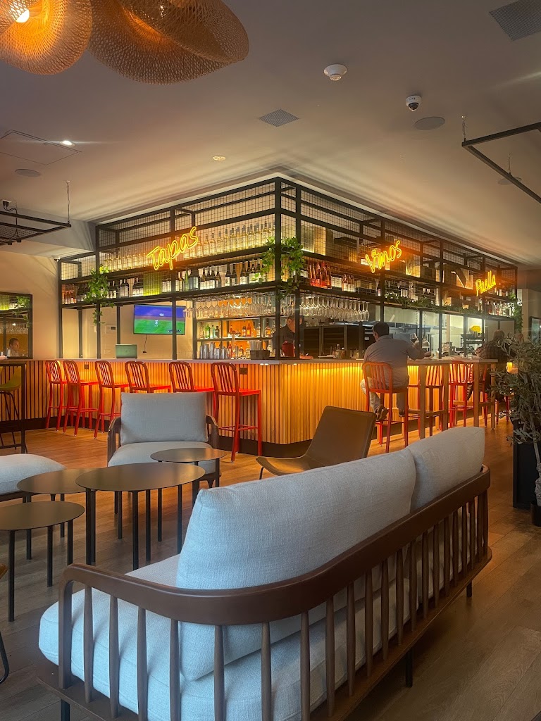 DeTAPAS Spanish Gastrobar 06880