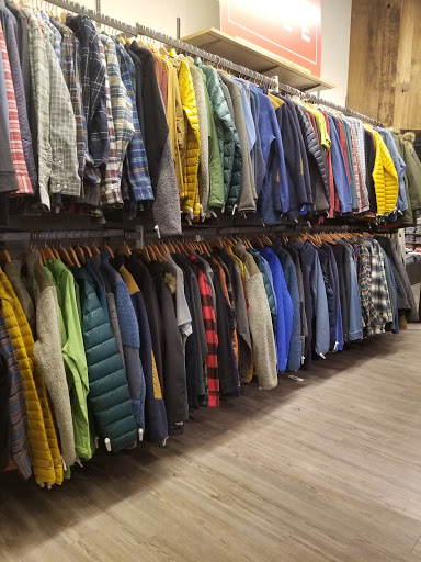 Clothing Store «L.L. Bean», reviews and photos, 25225 Cedar Rd, Lyndhurst, OH 44124, USA