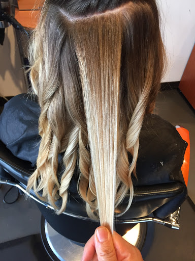 Hair Salon «Estate Beauty Hair Salon», reviews and photos, Estate Beauty Hair Salon, 8515 California Route 2, West Hollywood, CA 90069, USA