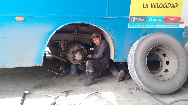Compañia LANCOMTRI S.A. - Taller de reparación de automóviles