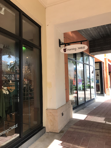 Charming Charlie, 600 Silks Run #1255, Hallandale Beach, FL 33009, USA, 