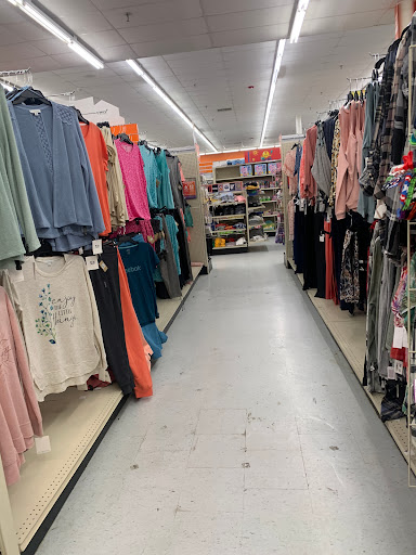 Discount Store «Big Lots», reviews and photos, 650 Wolcott St, Waterbury, CT 06705, USA