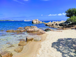 Foto von Piccola Lisciaruja Strand mit sehr sauber Sauberkeitsgrad