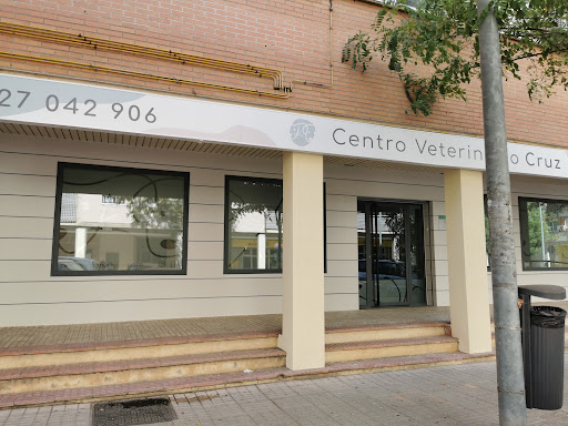 Centro Veterinario Cruz en Cáceres‎