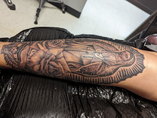 Explore tattoo cover ups ideas, creative tattoo ideas in El Paso, available at Wyze Guyz Tattoo Parlor