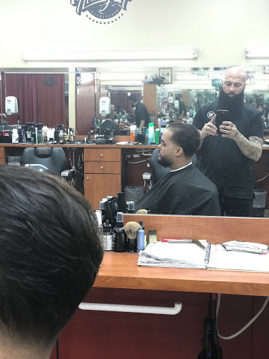 Barber Shop «Headz Up Barber Shop Inc», reviews and photos, 16529 NW 57th Ave, Miami Gardens, FL 33014, USA