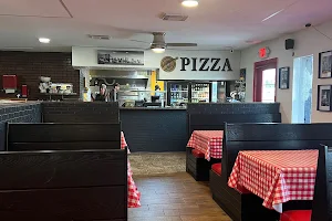 Lil' Anthony's Pizza image