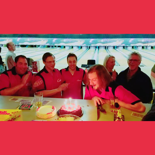 Bowling Alley «AMF Pro 300 Lanes», reviews and photos, 3031 SE Powell Blvd, Portland, OR 97202, USA