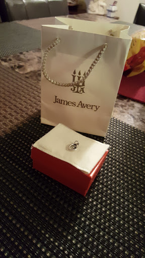 Jewelry Store «James Avery Jewelry», reviews and photos, 5648 Fairmont Pkwy, Pasadena, TX 77505, USA