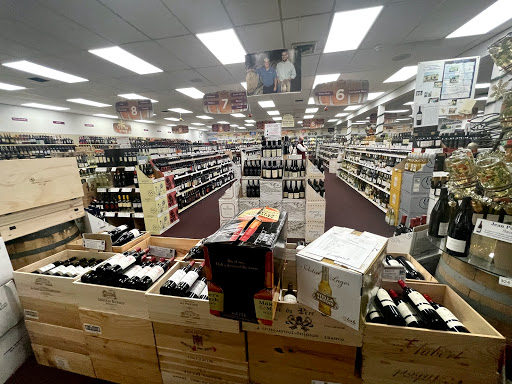 Liquor Store «M & R Liquors», reviews and photos, 2773 Main St, Glastonbury, CT 06033, USA