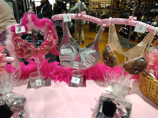 Harley-Davidson Dealer «Bergen County Harley-Davidson (Service Opens 9am)», reviews and photos, 124 Essex St, Rochelle Park, NJ 07662, USA