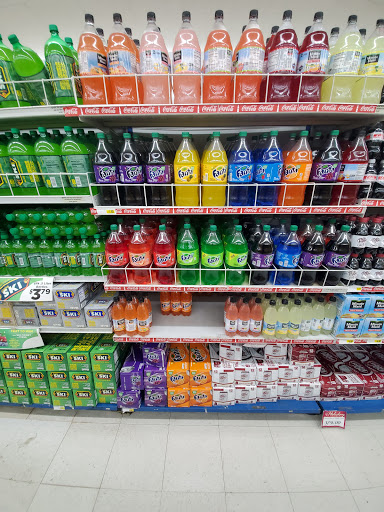 Grocery Store «Piggly Wiggly», reviews and photos, 1101 Scottsville Rd, Lafayette, TN 37083, USA