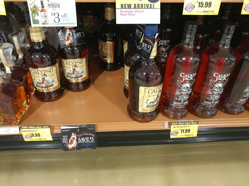 State Liquor Store «NH Liquor & Wine Outlet», reviews and photos, 92 Cluff Crossing Rd, Salem, NH 03079, USA