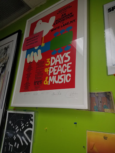 Record Store «Flipside Records», reviews and photos, 41 E 14 Mile Rd, Clawson, MI 48017, USA