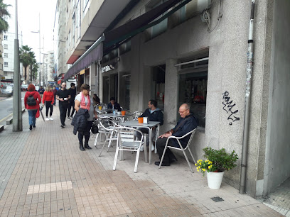 Bar Celona - Av. de Vigo, 13, 36003 Pontevedra, Spain