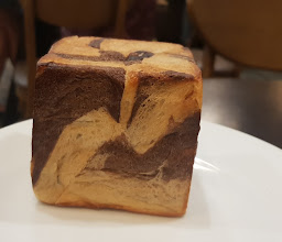 Starbucks Reserve - Central Westgate photo