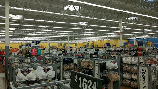 Department Store «Walmart Supercenter», reviews and photos, 250 Highlands Square Dr, Hendersonville, NC 28792, USA