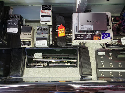 Pawn Shop «SILVER LINING JEWELRY AND LOAN GRESHAM», reviews and photos, 300 SE 181st Ave, Portland, OR 97233, USA