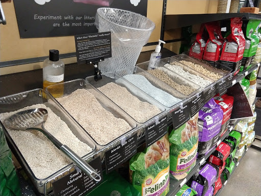 Pet Supply Store «Mud Bay», reviews and photos, 2100 SE 164th Ave, Vancouver, WA 98683, USA