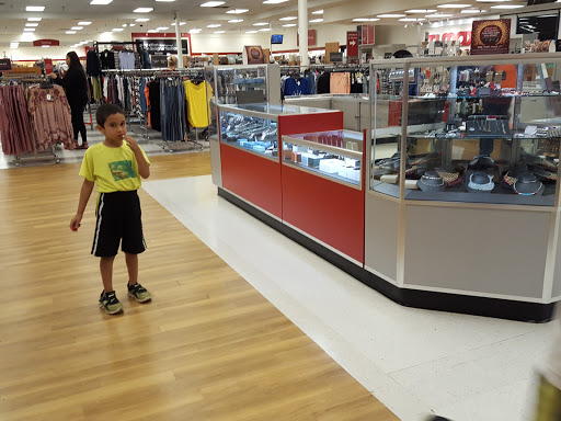 Department Store «T.J. Maxx», reviews and photos, 417 Mary Esther Cut Off NW, Fort Walton Beach, FL 32548, USA