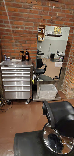 Beauty Salon «Vann.Edge Salon», reviews and photos, 2030 1st Ave, Seattle, WA 98121, USA