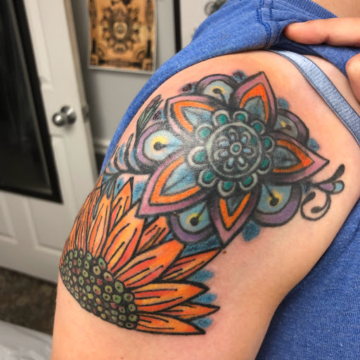 Tattoo Shop «Talon Studio Tattoo», reviews and photos, 14 S Main St, Boonsboro, MD 21713, USA