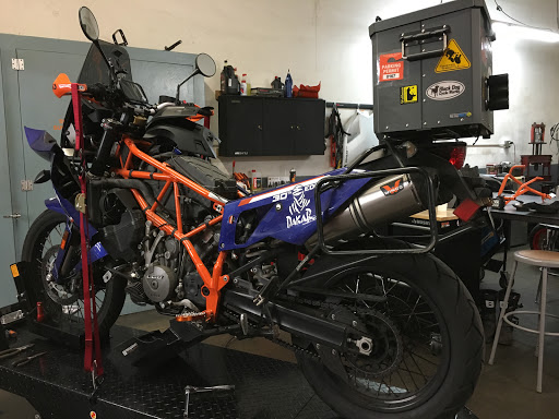 Motorcycle Repair Shop «Moto Republic - Service, Parts & DIY Moto Shop», reviews and photos, 5037 Eagle Rock Blvd, Los Angeles, CA 90041, USA