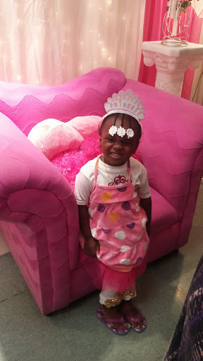 Beauty Salon «Studio 6 Salon & Spa Inc», reviews and photos, 3318 N Hwy 67, Florissant, MO 63033, USA