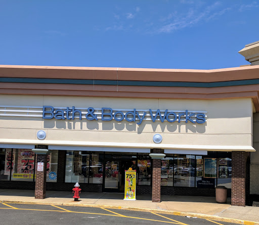 Beauty Supply Store «Bath & Body Works», reviews and photos, 4967 Stelton Rd, South Plainfield, NJ 07080, USA