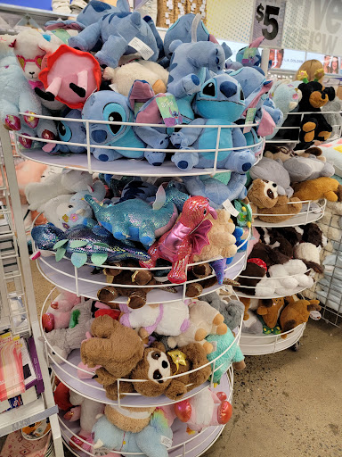 Variety Store «Five Below», reviews and photos, 4801 McKnight Rd, Pittsburgh, PA 15237, USA