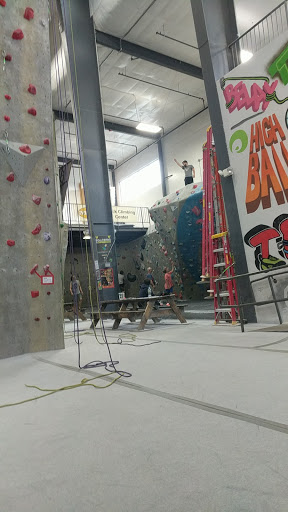 Rock Climbing Gym «Evo Rock & Fitness Portland», reviews and photos, 65 Warren Ave, Portland, ME 04103, USA