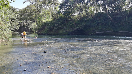 Balneario y tienda 'El santuario'