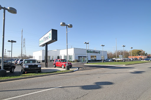 Used Car Dealer «DriveTime Used Cars», reviews and photos, 500 S Green Bay Rd, Waukegan, IL 60085, USA