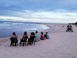 Foto von Praia de Galos und die siedlung
