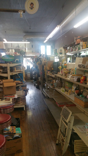 Book Store «Market Square», reviews and photos, 6406 Kinsman Nickerson Rd, Kinsman, OH 44428, USA