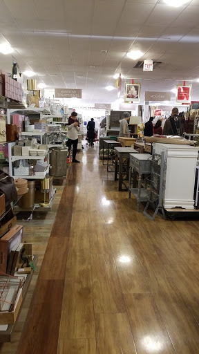 Department Store «HomeGoods», reviews and photos, 2731 N Elston Ave, Chicago, IL 60647, USA