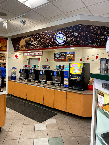 Convenience Store «Royal Farms», reviews and photos, 1500 George Washington Memorial Hwy, Yorktown, VA 23693, USA